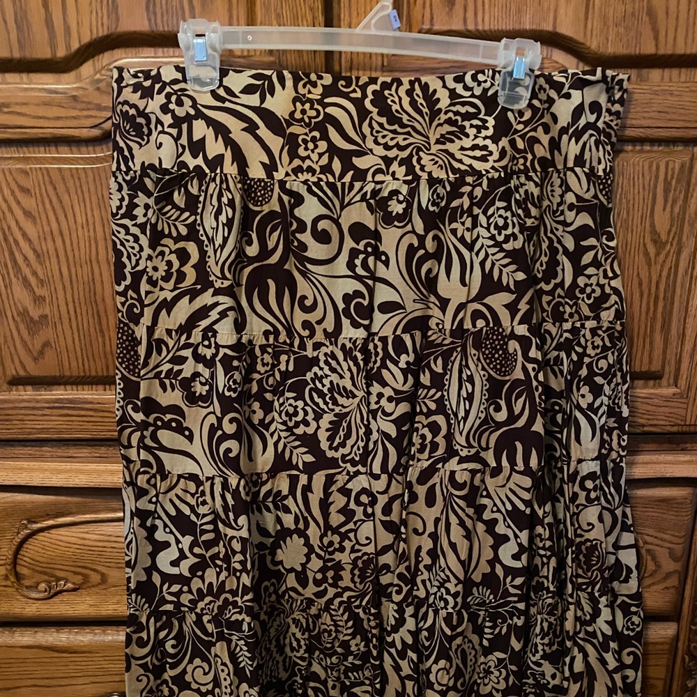 Jones New York skirt, size 18W.